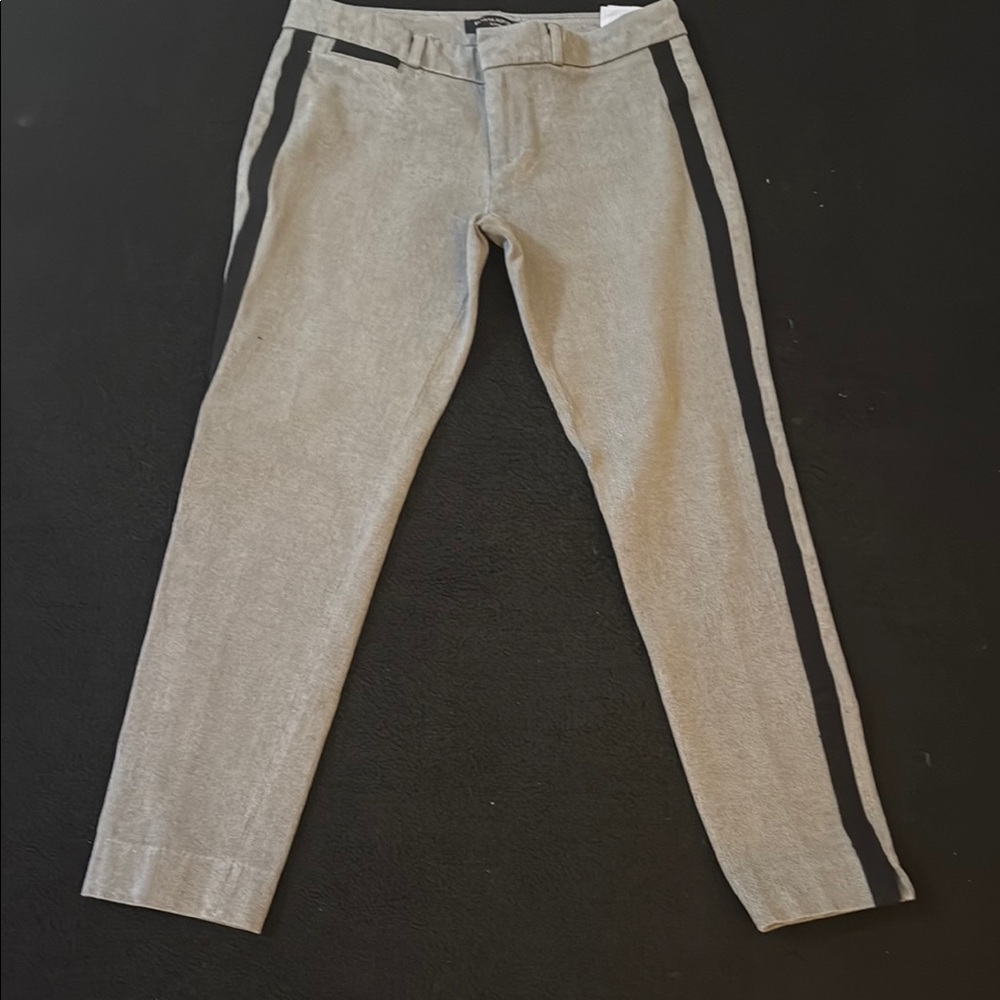 Stylish ladies grey pant